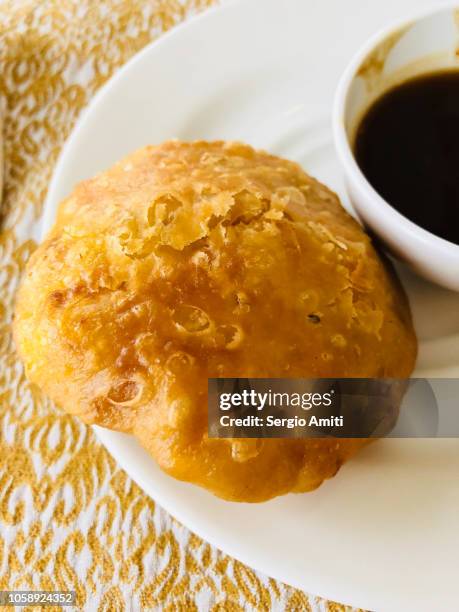 moong dal kachori, fried savoury pastry encased with masala lentils - dal stock pictures, royalty-free photos & images