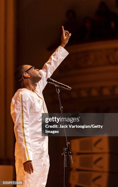 Senegalese singer and composer Youssou N'Dour performs with his band, le Super Etoile de Dakar, at Carnegie Hall, New York, New York, October 20,...