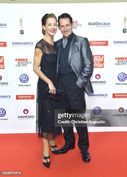 Max Tidorf and Lisa Seitz attend the 'Goldene Bild der Frau' award at Stage Operettenhaus on November 7, 2018 in Hamburg, Germany.