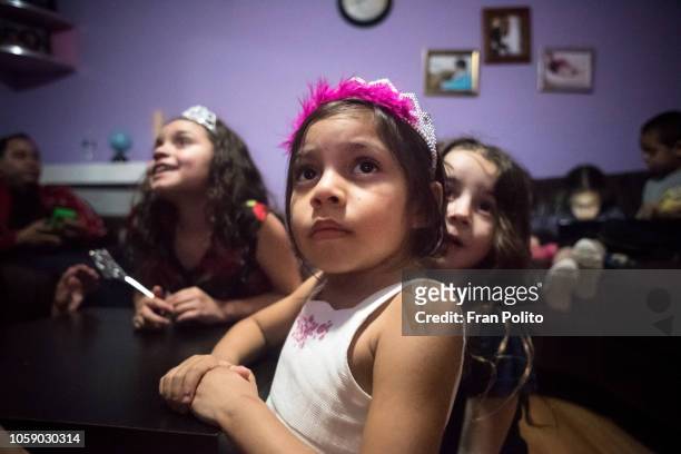 girls birthday party. - boy tiara stock pictures, royalty-free photos & images