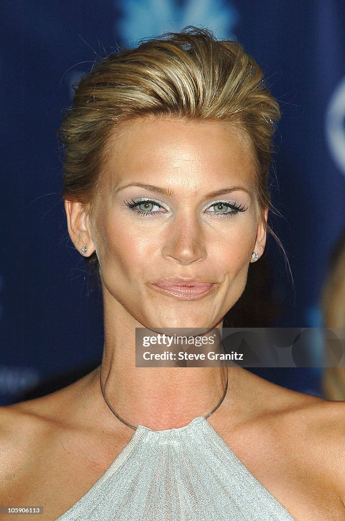 The 32nd Annual People's Choice Awards - Arrivals