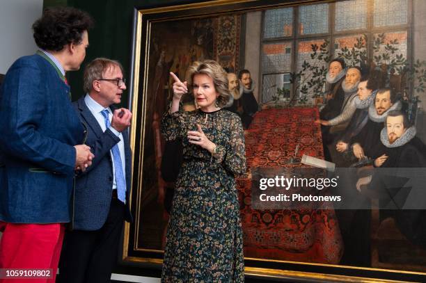 - Bezoek van de Koningin aan de tentoonstelling 'Macht en Schoonheid. De Arenbergs' in het museum M in Leuven - Visite de la Reine à l'exposition...