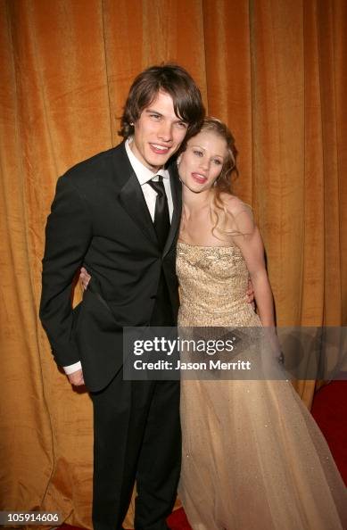 Josh Janowicz Emilie de Ravin and Josh Janowicz during The Weinstein... News Photo ...