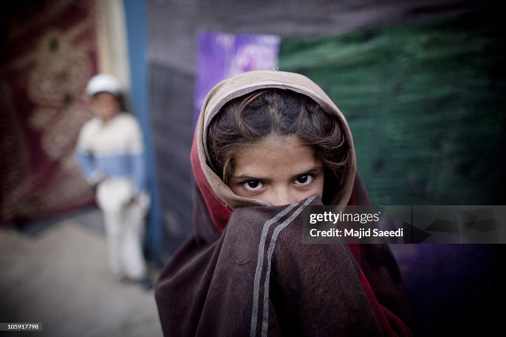 Internal Refugees From Afghanistan's Kapisa Province Settle Near Kabul