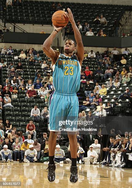 Strawberry of the New Orleans Hornets shoots the ball during a game against the Indiana Pacers on October 15, 2010 at Conseco Fieldhouse in...