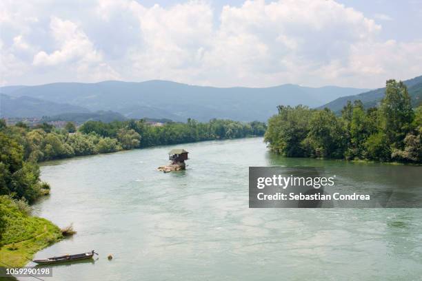 a house in the middle of the drina river near the town of bajina basta, serbia. zlatiborski okrug, serbia - beautiful blue danube stock pictures, royalty-free photos & images