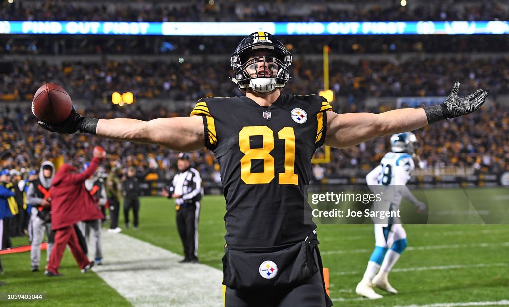 Carolina Panthers v Pittsburgh Steelers
