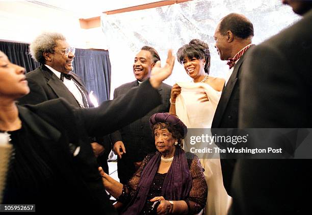 Sarah L. Voisin DATE: NEGATIVE #:122173 CAPTION: Oprah Winfrey and Danny Glover are the masters of ceremonies for the Uncommon Heigh Gala Dinner...