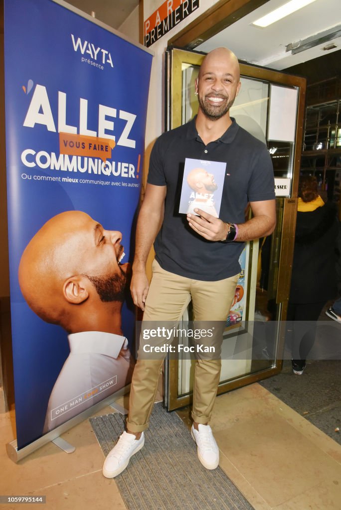 "Allez-vous faire Communiquer!" : Emmanuel Chila One Man Show At Theatre De La Comedie De Paris In Paris
