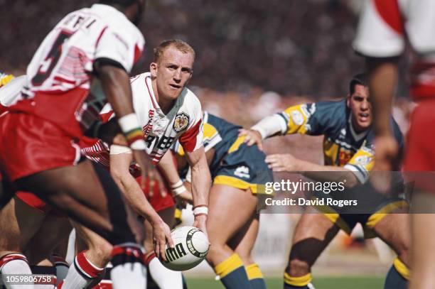 Wigan player Shaun Edwards offloads the ball to Martin Offiah during the 1994 Silk Cut Challenge Cup Final against Leeds at Wembley Stadium on April...