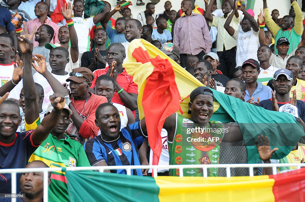 Fans of Mali's National Junior football