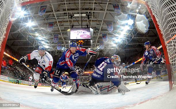 Goalkeeper Fredrick Brathwaite of Mannheim in action during the DEL Bundesliga match between Adler Mannheim and Eisbaeren Berlin at SAP Arena on...