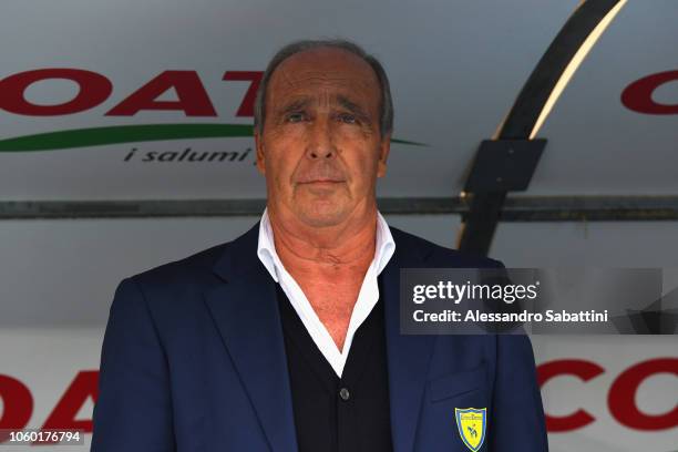 Gian Piero Ventura head coach of Chievo Verona looks on before the Serie A match between Chievo Verona and Bologna FC at Stadio Marc'Antonio...