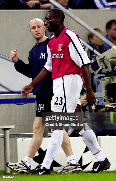 Sol Campbell of Arsenal leaves the pitch injured during the UEFA Champions League First Stage Group C match between FC Schalke 04 and Arsenal at...