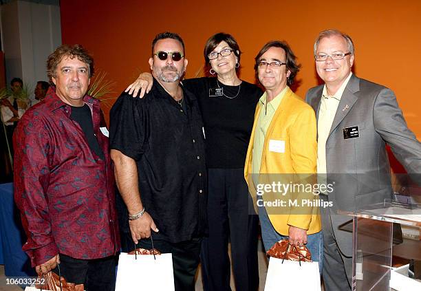 Goodall Chair Jeannie Gunn Fotografías e imágenes de stock - Getty Images