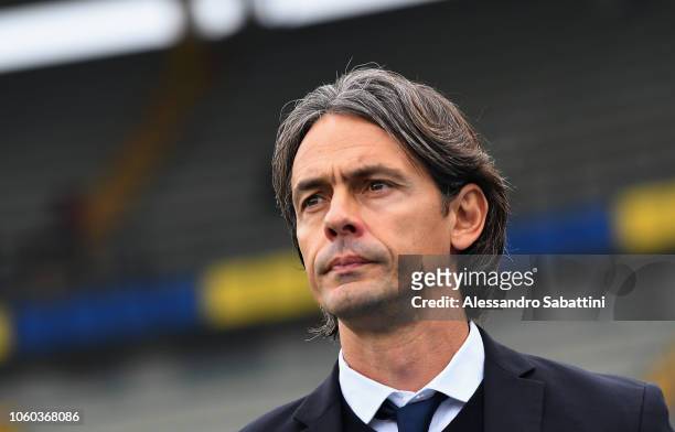 Filippo Inzaghi head coach of Bologna FC looks on before the Serie A match between Chievo Verona and Bologna FC at Stadio Marc'Antonio Bentegodi on...