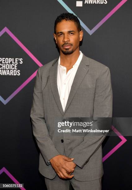 Damon Wayans Jr. Attends the People's Choice Awards 2018 at Barker Hangar on November 11, 2018 in Santa Monica, California.