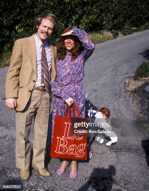 Ron Howard, Cheryl Howard, and daughter Bryce Dallas Howard