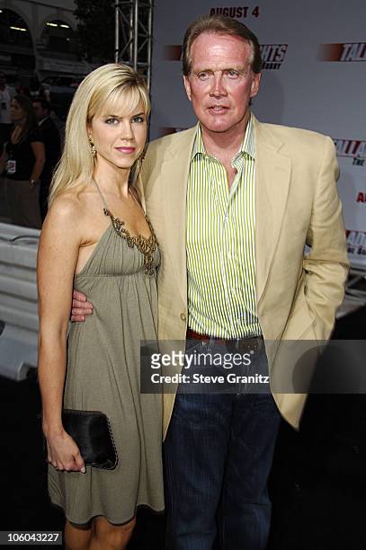 204 Lee Majors Wife Photos and Premium High Res Pictures - Getty Images