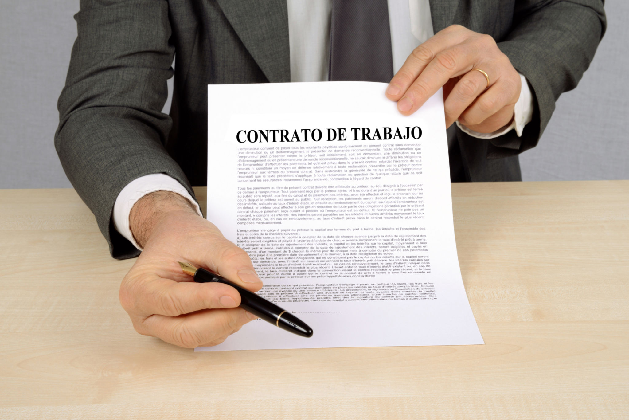 contrato laboral