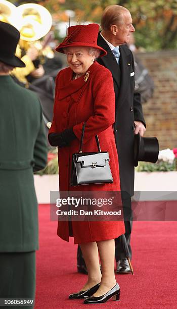 Queen Elizabeth II arrives to greet the Emir of Qatar, Sheikh Hamad bin Khalifa al Thani to her Windsor residence on October 26, 2010 in Windsor,...