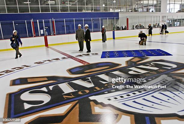 Capitals Rink 67 Oleary Capitals Stock Photos, High-Res Pictures, and Images - Getty ...