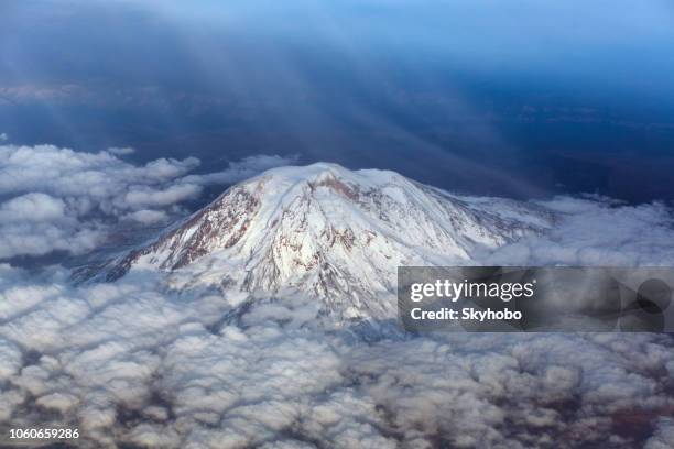 mount adams washington - mt adams stock pictures, royalty-free photos & images