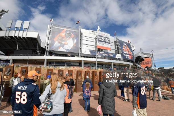 Exterior view of Mile High Stadium with Denver Broncos fans looking at Ring of Fame before game vs Houston Texans game. Denver, CO 11/4/2018 CREDIT:...