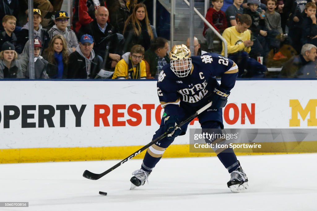 COLLEGE HOCKEY: NOV 10 Notre Dame at Michigan