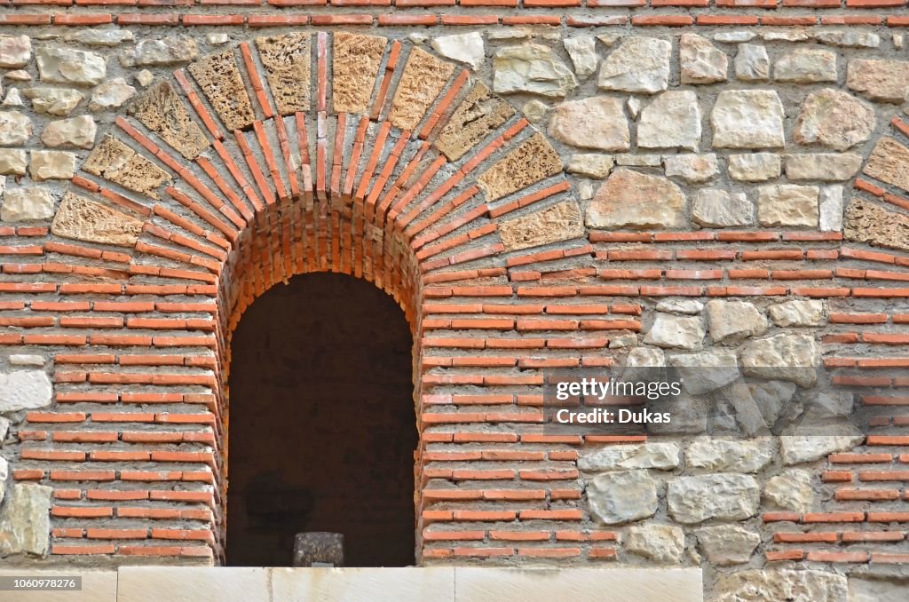 Stone Newspaper Rome Stone Roman Arches