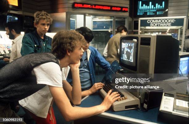 Large Computer Store History 548 Commodore Computer Stock Photos, High-Res Pictures, and Images ...