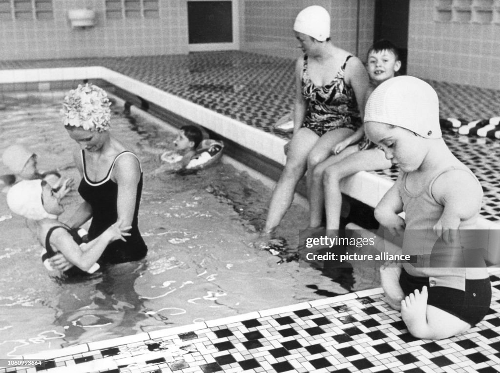 Contergan affected children during swim practice at a school for ...