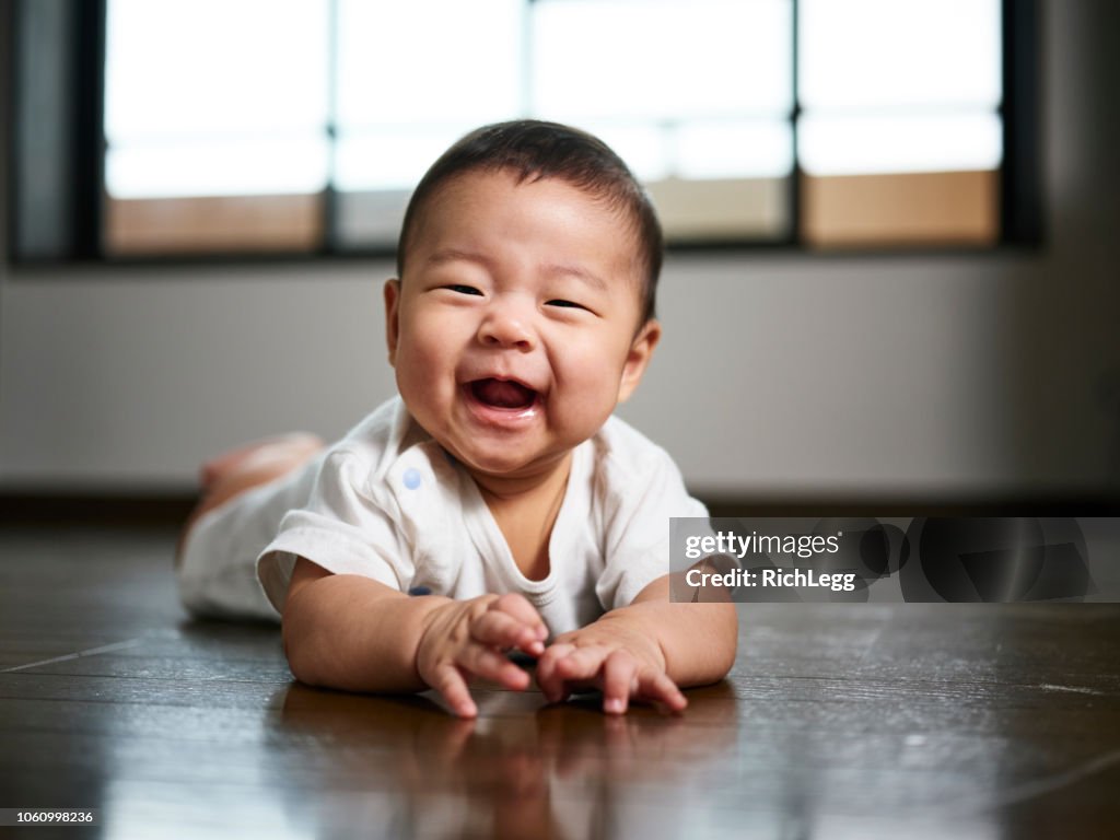 Japonês bebê de seis meses velho