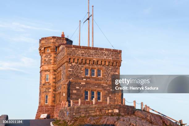 cabot tower on signal hill in st john's - newfoundland stock-fotos und bilder