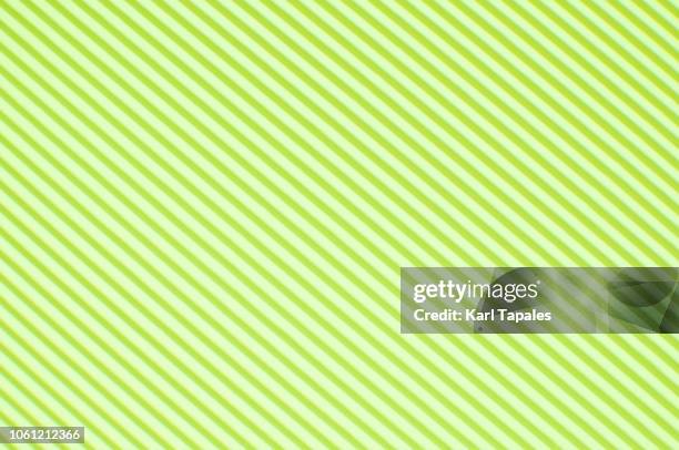 striped yellow green background - 斜めから見た図 ストックフォトと画像