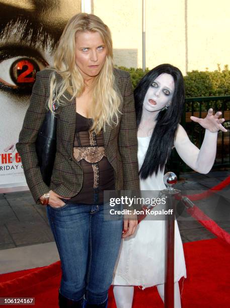 Lucy Lawless during "The Grudge 2" Los Angeles Premiere - Arrivals at Knott's Berry Farm in Buena Park, California, United States.