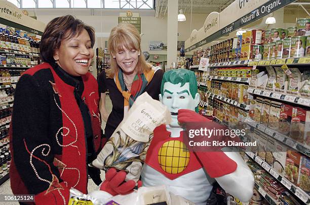 Brenda Reid of Publix, Laura Turner-Seydel and Capt. Planet