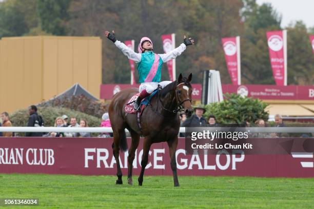 Frankie Dettori riding Enable wins the 97th Qatar Prix de l'Arc de Triomphe at ParisLongchamp Racecourse on October 7, 2018 in France.