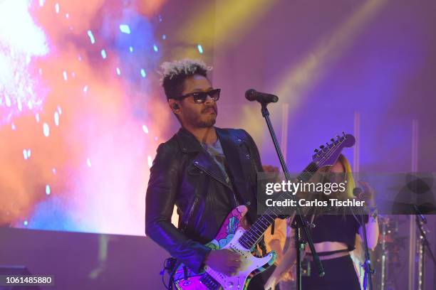 Caluma Singer Kalimba (Singer) Photos and Premium High Res Pictures - Getty Images