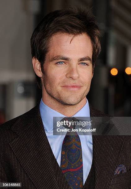 Actor Chris Pine arrives at the Los Angeles Premiere "Unstoppable" at Regency Village Theatre on October 26, 2010 in Westwood, California.