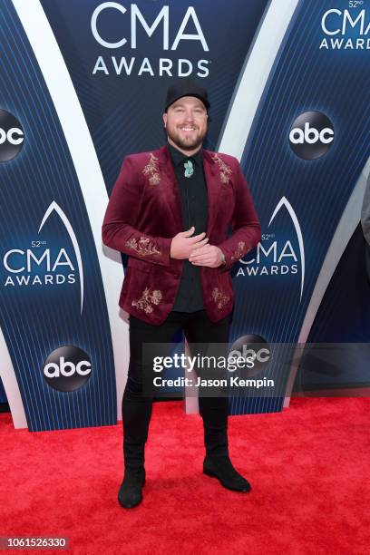 Singer Mitchell Tenpenny attends the 52nd annual CMA Awards at the Bridgestone Arena on November 14, 2018 in Nashville, Tennessee.