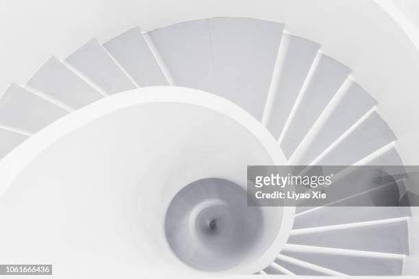 swirl staris - spiral staircase stock pictures, royalty-free photos & images