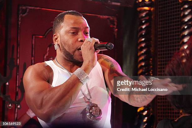 Rapper Flo Rida on stage during Tila Tequila's MTV New Year's Eve Masquerade party at MTV Times Squre studios on December 31, 2007 in New York City.