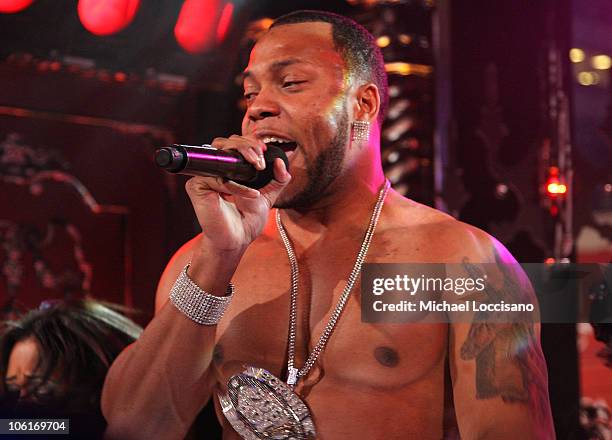 Flo Rida 2000s Flo Rida Mtv New Year Photos and Premium High Res Pictures - Getty Images