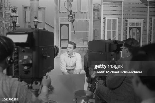 American country music singer and television host Jimmy Dean on the set of 'The Jimmy Dean Show', USA, 13th November 1964.