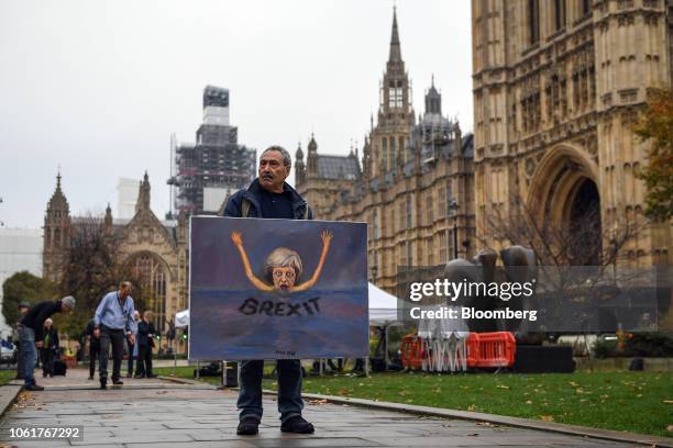May's Brexit Plan Thrown Into Crisis Following U.K. Brexit Secretary..., News Photo