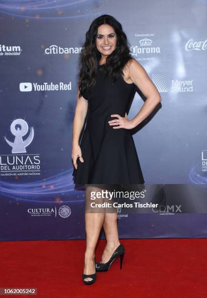 Penelope Menchaca poses for photos on the red carpet before the XVII Lunas del Auditorio award ceremony at Auditorio Nacional on October 31, 2018 in...