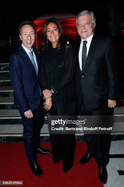 Stephane Bern, Sidney Toledano and his wife Katia attend the Gala evening of the Pasteur-Weizmann Council at Salle Wagram on November 15, 2018 in...