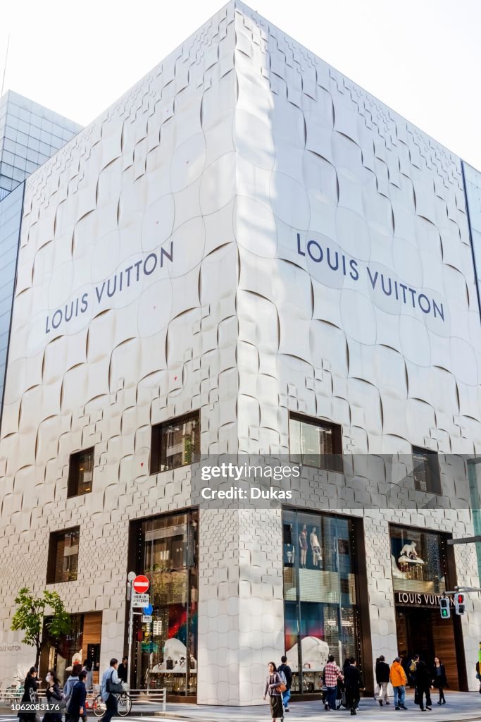 Japan, Hoshu, Tokyo, Ginza, Louis Vuitton Store