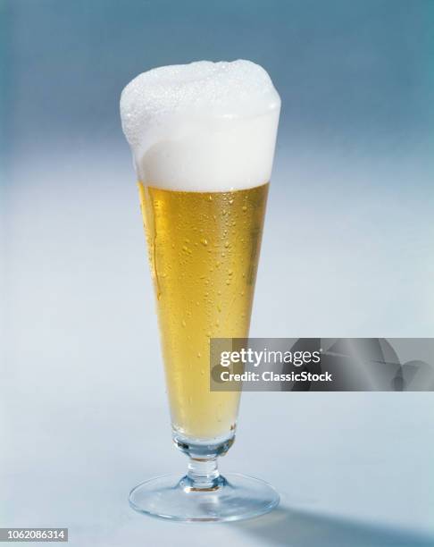 1950s 1960s BEER IN PILSNER GLASS WITH FOAMY HEAD